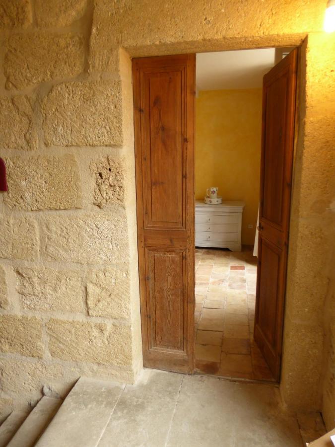 Mas Du Puits Blanc Bed & Breakfast Sernhac Dış mekan fotoğraf