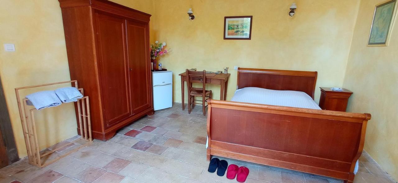 Mas Du Puits Blanc Bed & Breakfast Sernhac Dış mekan fotoğraf