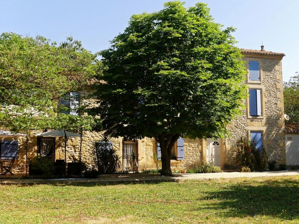 Mas Du Puits Blanc Bed & Breakfast Sernhac Dış mekan fotoğraf